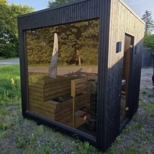 FIRKANTET SAUNA – PERFEKT TIL 5–6 PERSONER