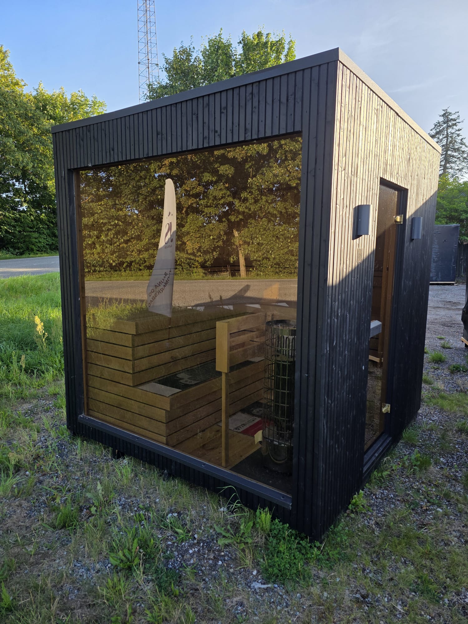 FIRKANTET SAUNA – PERFEKT TIL 5–6 PERSONER