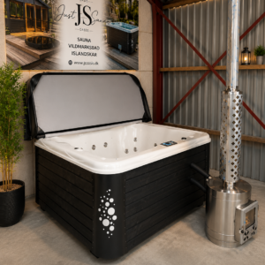LUKSUS SPA VILDMARKSBAD (220x220) – PERFEKT TIL 5–6 PERSONER