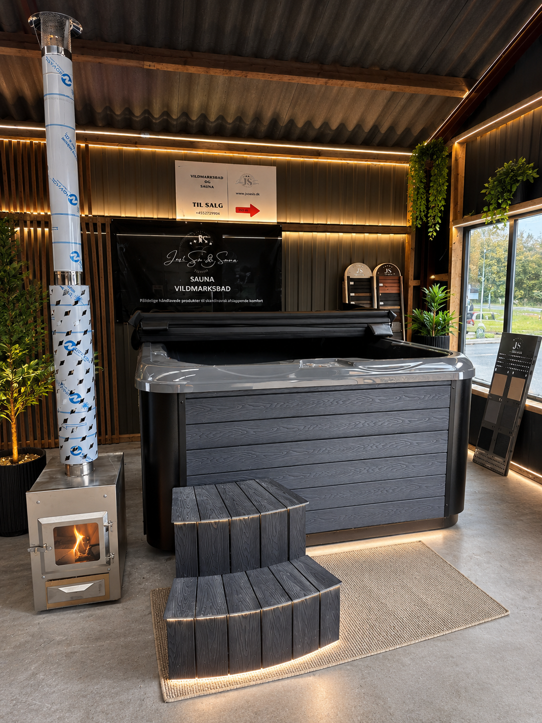 LUKSUS CUPRUS FIRKANTET VILDMARKSBAD (HOT TUB)