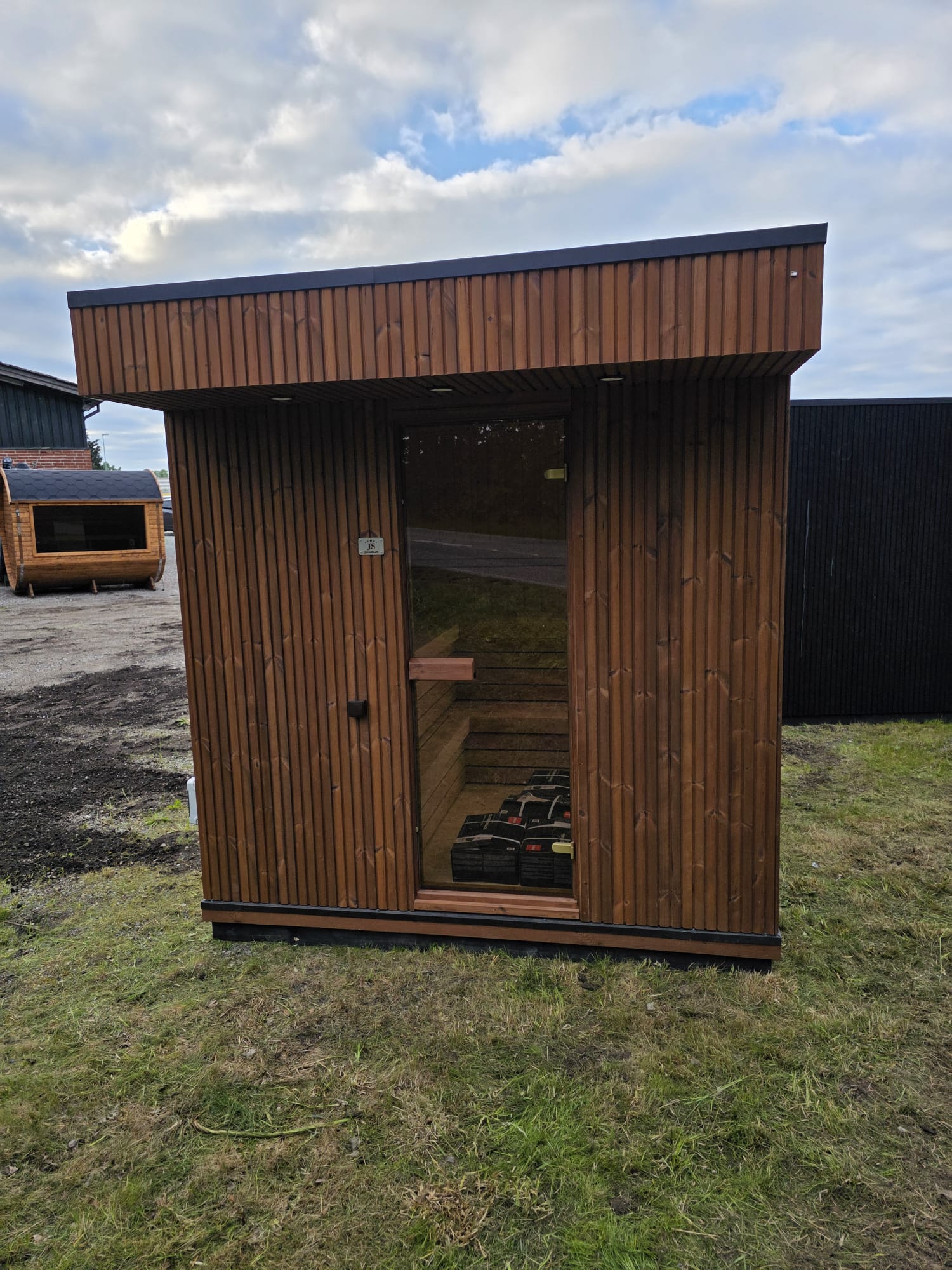 FIRKANTET SAUNA MED OVERDÆKNING – PERFEKT TIL 5–6 PERSONER - Billede 5