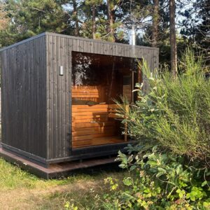 Firkantet panoramasauna 3,0 × 2,5 m – Brændeovn Harvia Pro 20